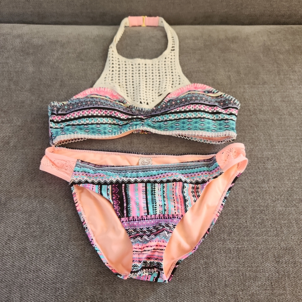 Bathing suit